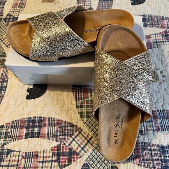 Let’s See Style Sandal - New w/ Box - Picture 3 of 9